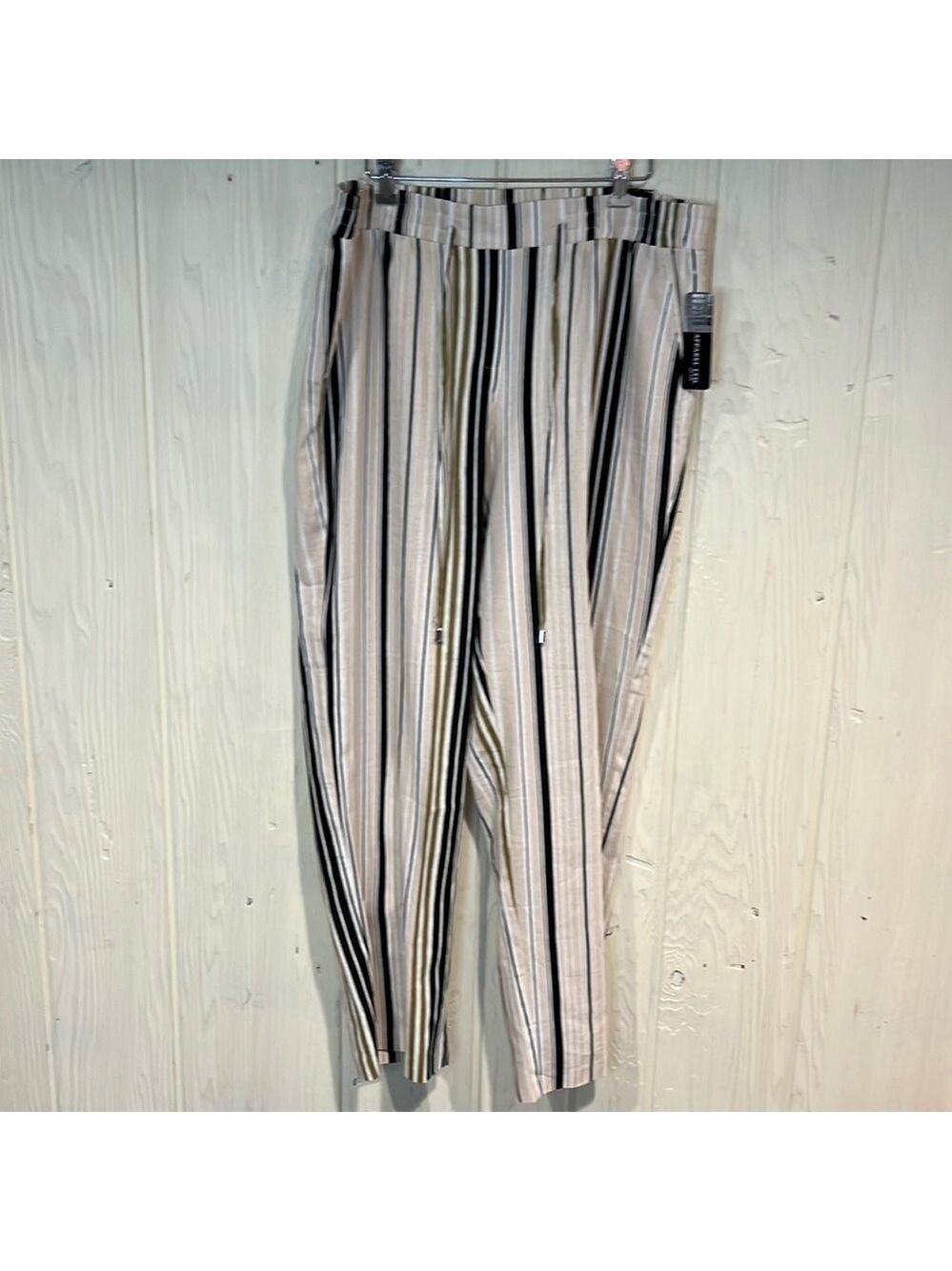 Soho Rayon and Linen Wide Leg Pants side pockets size large New With Tags